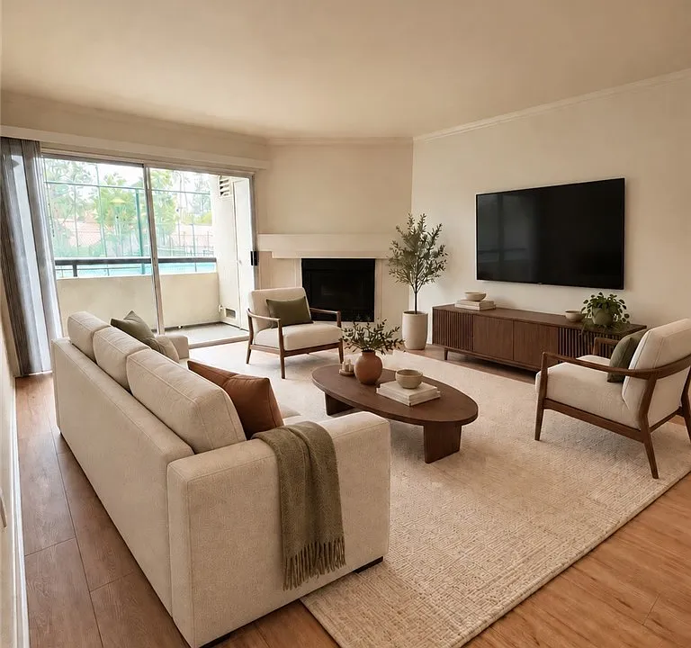 5520 Owensmouth Ave #115