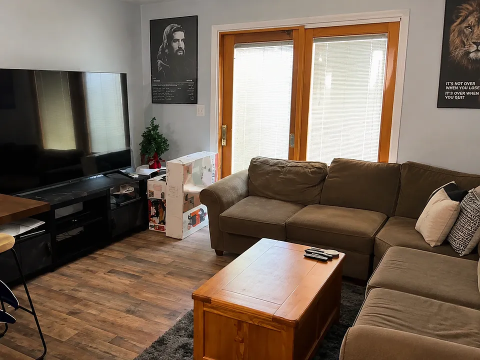 9 Blue Hill Commons Dr #9B