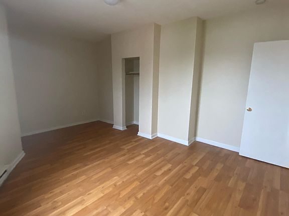 3rd image of 1100 N 41st St #3R