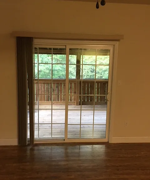 431 Logston Ln #1 — Photo 11
