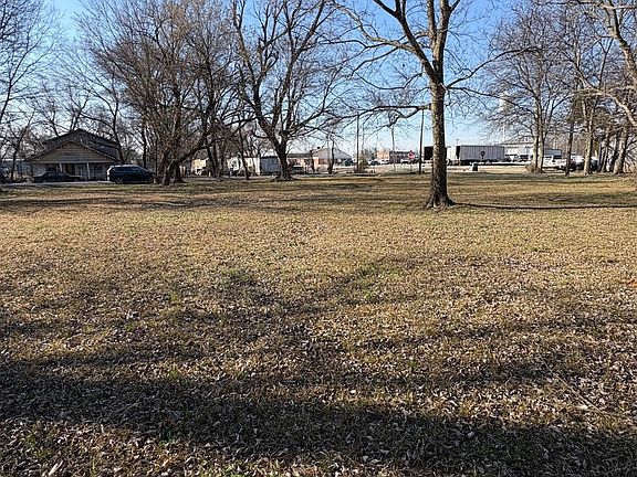 2nd image of E Ash St