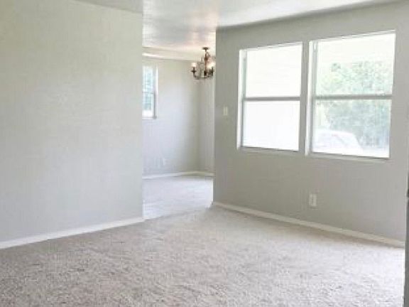 3rd image of 405 A. Ave