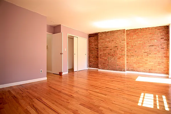 Rented by Space Real Estate | media 38