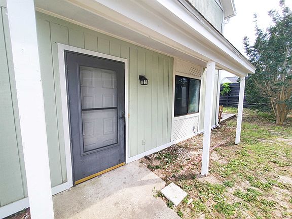 4th image of 1471 Turkey Ridge Rd. #C