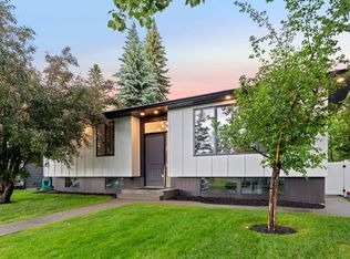 10404 W Maplemont Rd SE, Calgary, AB T2J1W4