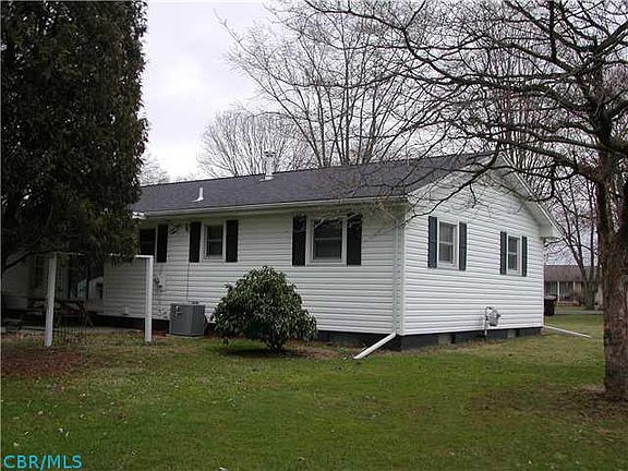3rd image of 544 Tammy Cir