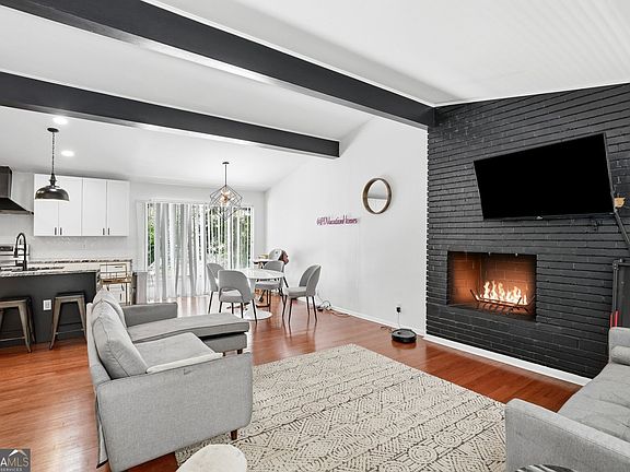 5th image of 3806 Donaldson Dr