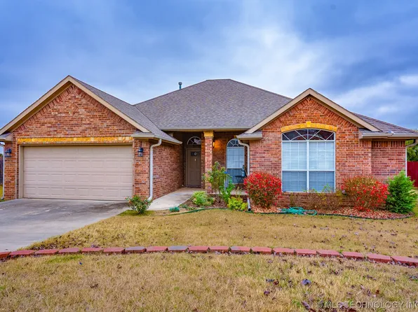 429 Westchester Ct, Ada, OK 74820