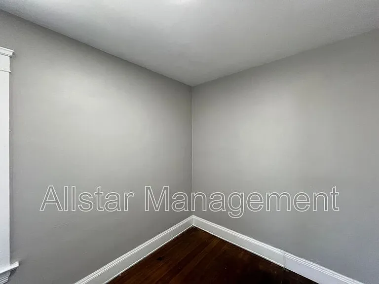 8203 Denison Ave #RIGHT SIDE — Photo 5