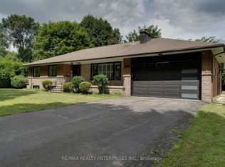 2037 Lynchmere Ave, Mississauga, ON L5B 1W7