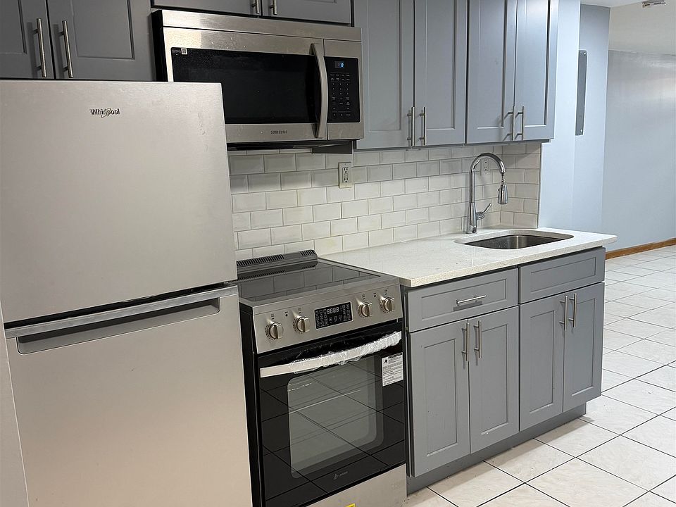 1st image of 165 Vroom St APT G2
