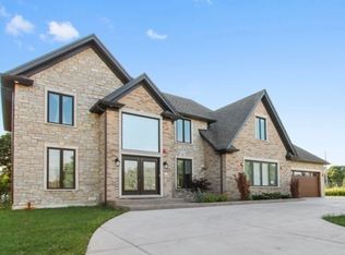 1520 S Roselle Rd, Schaumburg, IL 60193
