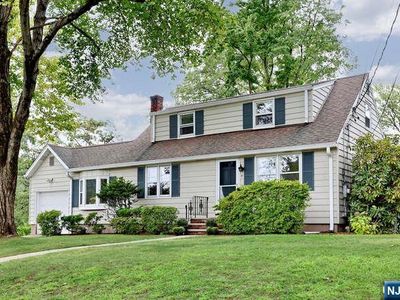 148 Cosman St, Township Of Washington, NJ, 07676