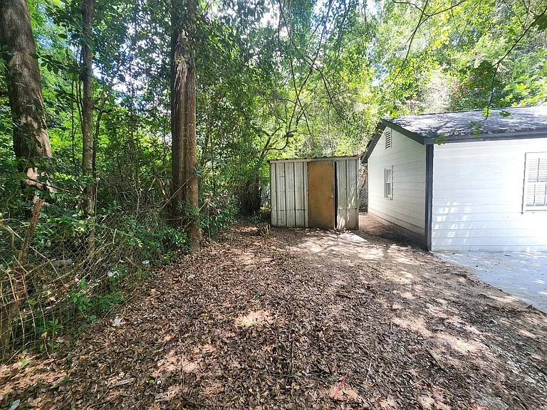 4118 Fairview Dr — Photo 13
