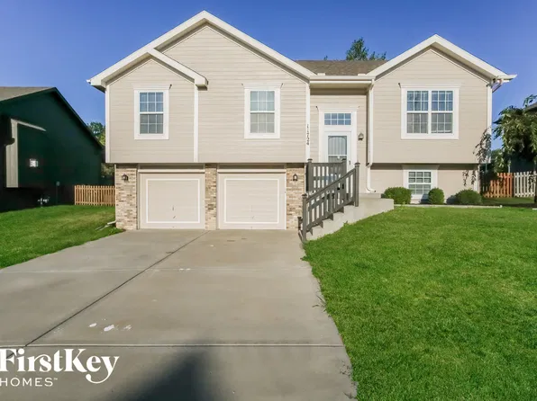 11724 N Farley Ave, Kansas City, MO 64157