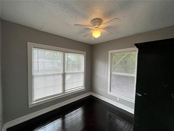 5th image of 3936 Mersington Ave