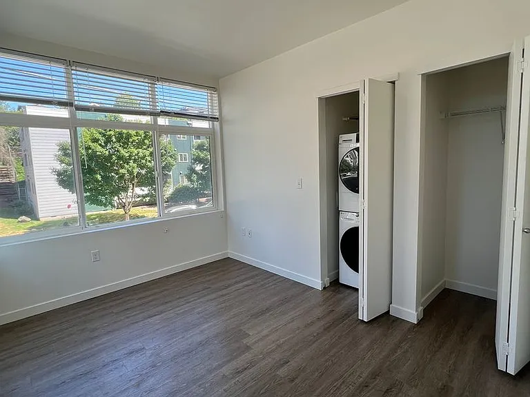 4801 Fauntleroy Apartments — Photo 44