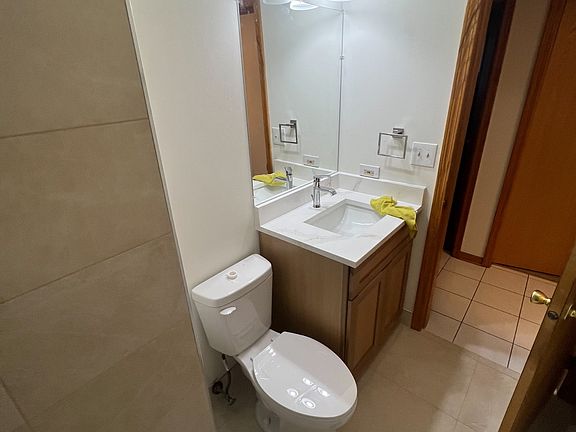 5th image of 5922 S Archer Ave #1