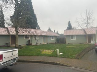 959 W L St, Springfield, OR 97477