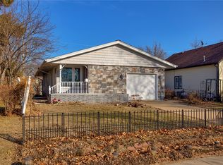1808 6th St, Perry, IA 50220