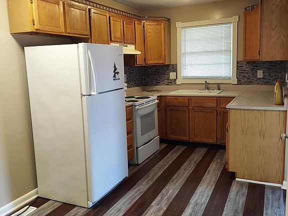 2nd image of 1469 Huntsville Dr #A