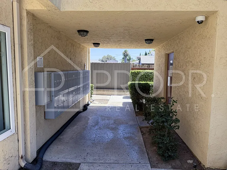 3240 Olive St — Photo 17