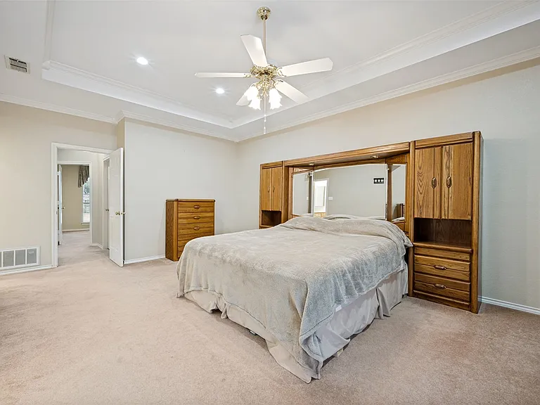 1249 Chandler Cir — Photo 18