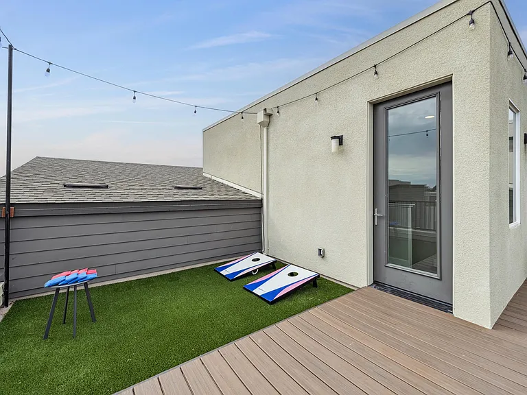 1426 Seawind Dr — Photo 42