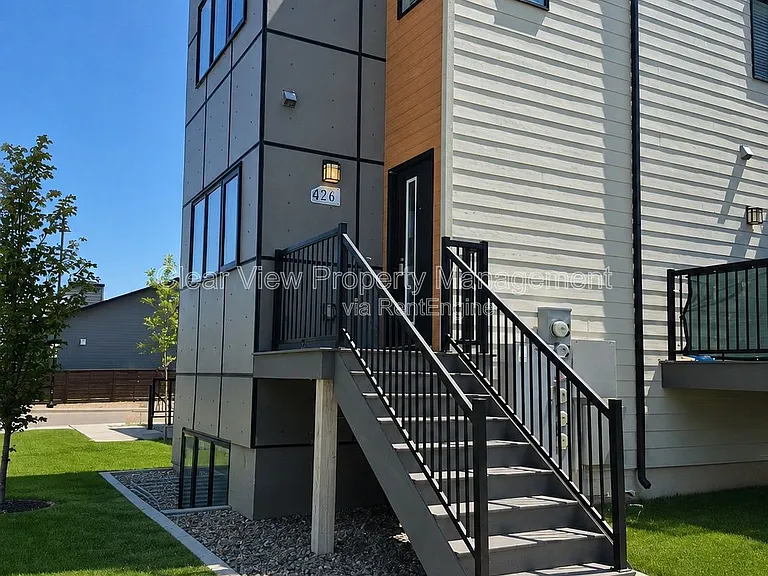 90 Aquitania Cir W #6 — Photo 1