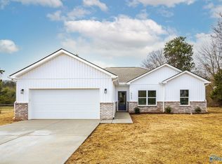 6413 Creighton Ave NW, Huntsville, AL 35810