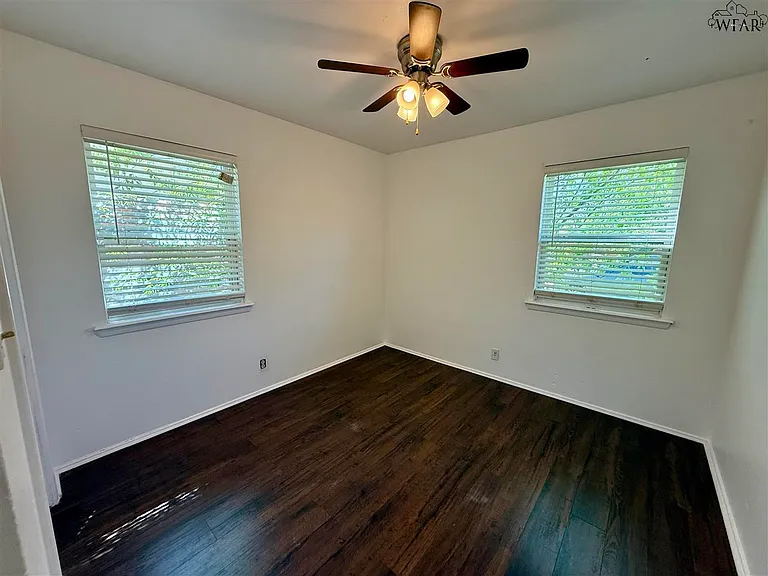 4114 Mustang St — Photo 12