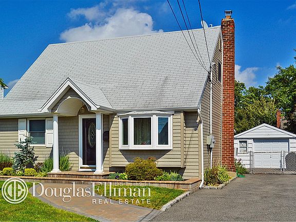 2nd image of 1020 Mirabelle Ave