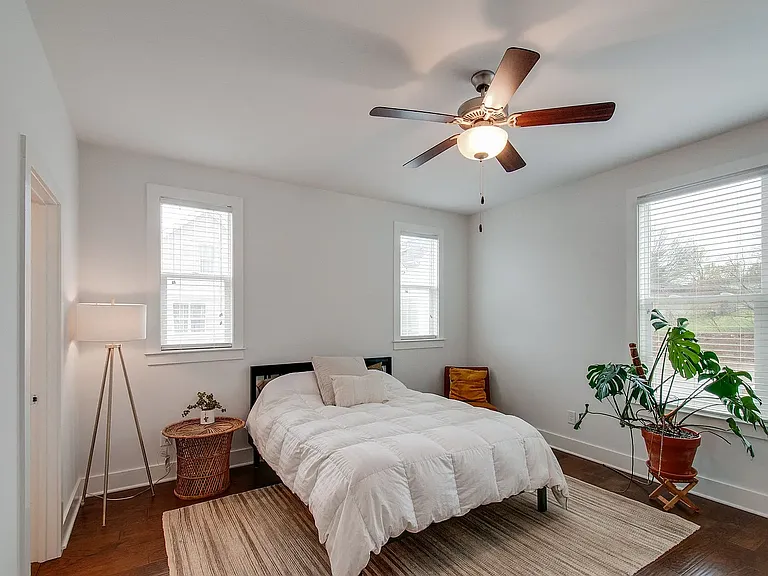 749 Cottage Park Dr — Photo 15
