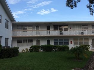 61 Bedford Ct #C, West Palm Beach, FL 33411