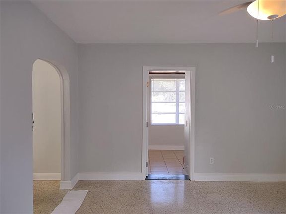 4th image of 216 N Beverly Ave