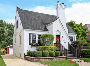 327 N Walnut St, Elmhurst, IL 60126