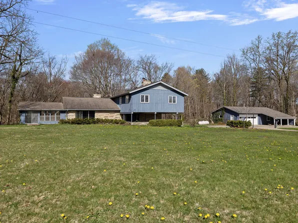 7346 Evans Rd, Eau Claire, MI 49111