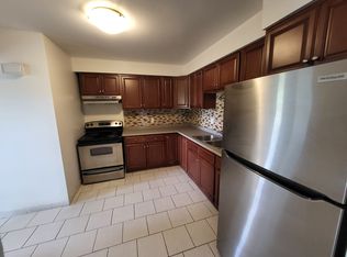 81 Eagen Dr #28, Kitchener, ON N2M5C7