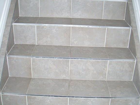 4th image of 675 Chippawa St #1