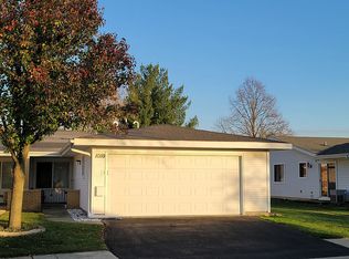 1059 Mohegan Ln, Schaumburg, IL 60193