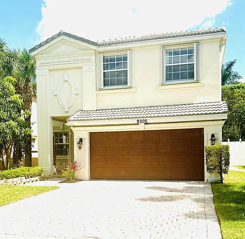9205 Dupont Pl Photo 1
