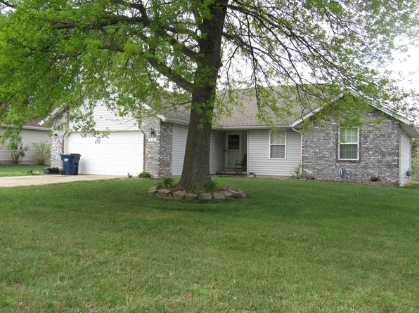 725 Poplar Court, Marshfield, MO 65706
