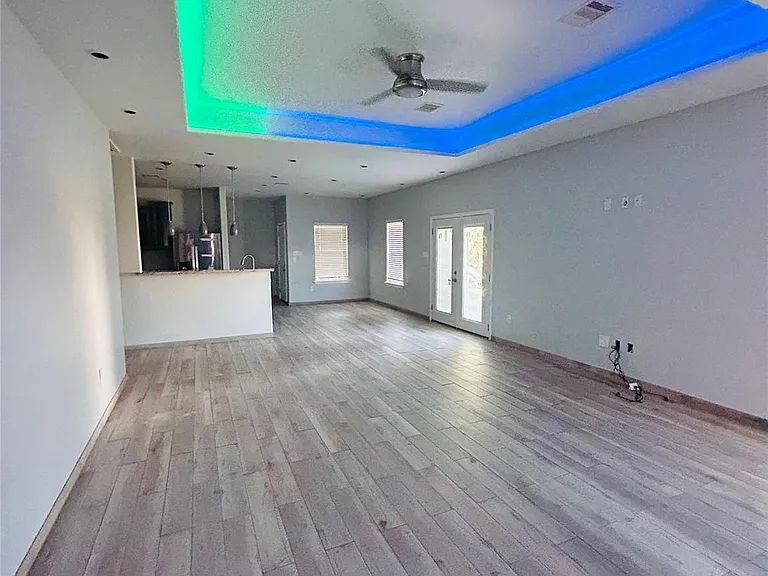 1735 Briarbrook Dr — Photo 4