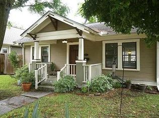 911 Tabor St, Houston, TX 77009