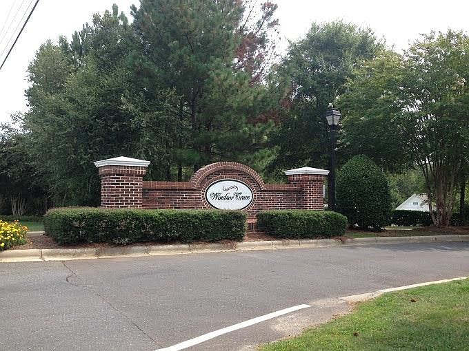 1st image of 3098 Windsor Trace Dr