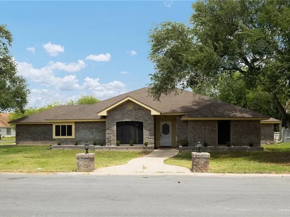 401 Plantation Dr, Pharr, TX 78577