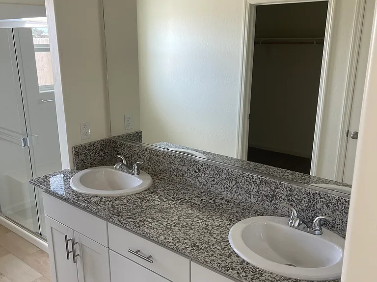 1802 S Red Rock Dr — Photo 35