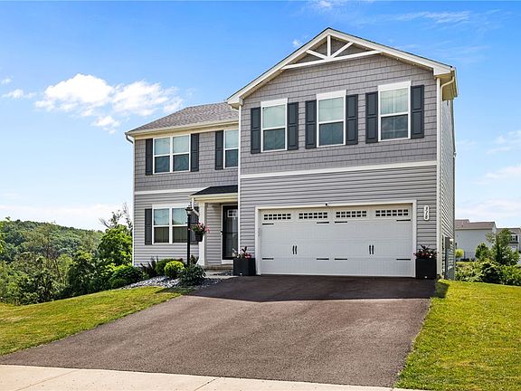 2nd image of 318 Ruth Ct