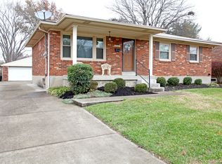 2905 Cromarty Way, Louisville, KY 40218