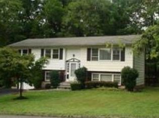 2 Park Aue, Congers, NY 10920